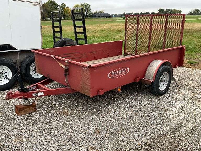 2018 Maxwell utility trailer, 77" W x 120" L x 19" side walls, 4' mesh gate/ramp, VIN: 4MPUB1015J1007262 image