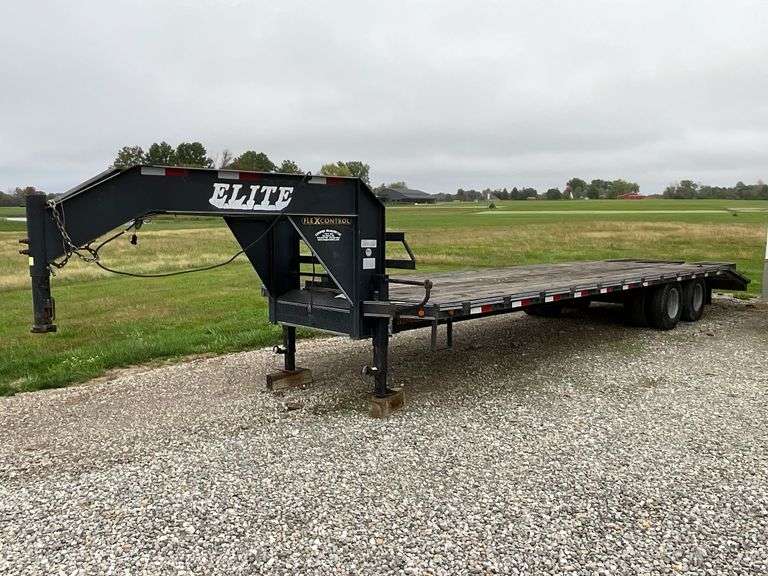 2011 Elite gooseneck trailer, 30' total length, 25' flat + 5' dove. 22,500 lb. GVWR image