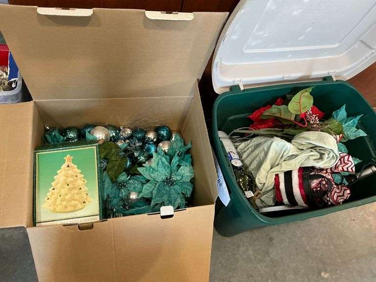 Christmas decorations image