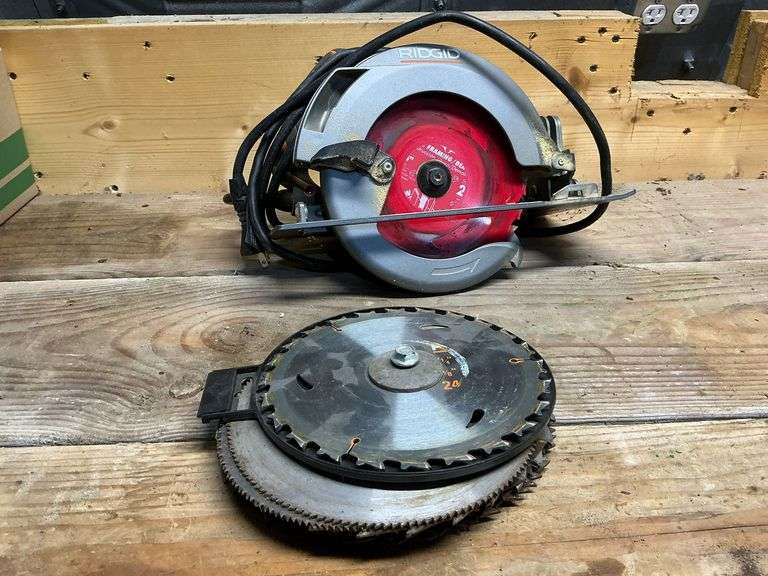 Ridgid circular saw, 7 1/4", Model R3205 image