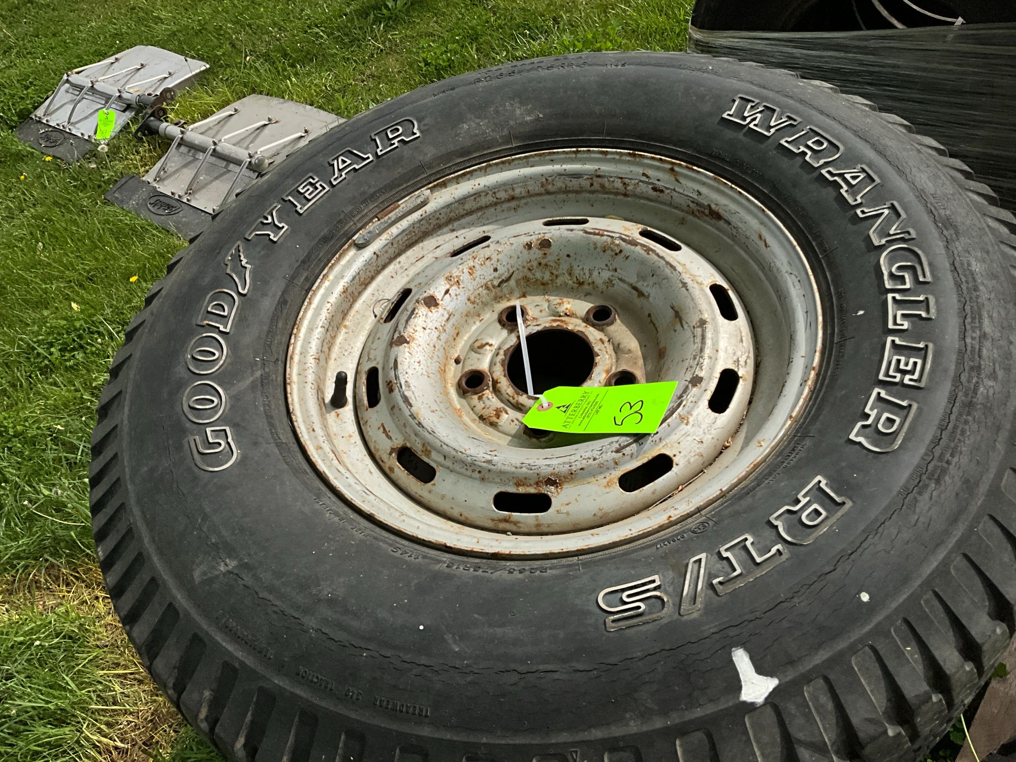 Lot image 2