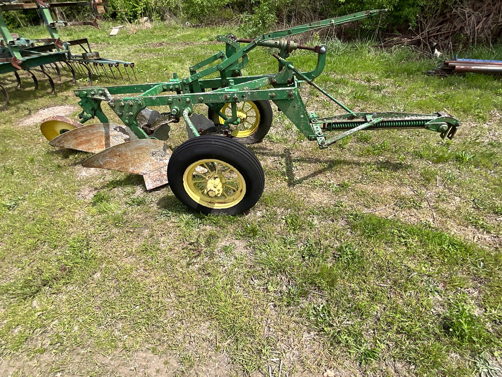 Lot image 3