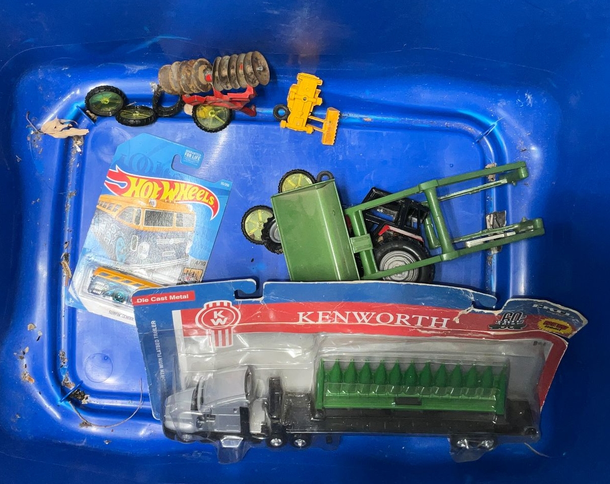 Lot image 2