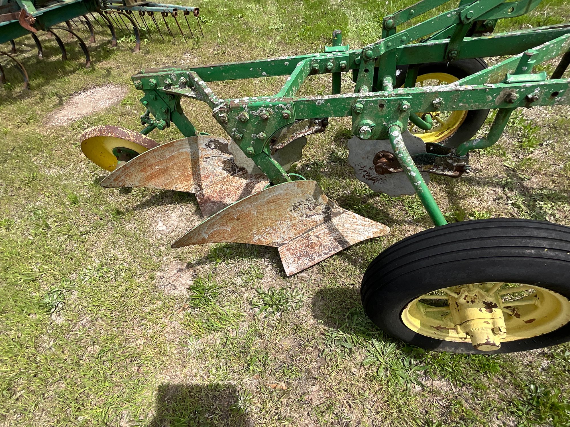 Lot image 4