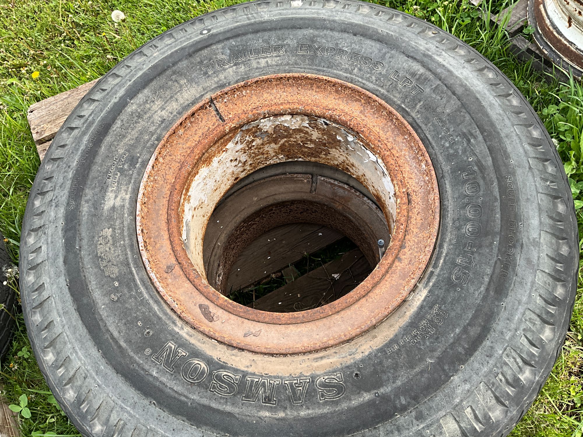 Lot image 2