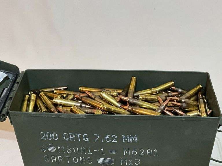 5.56 mm ammo 55 grain in metal ammo box