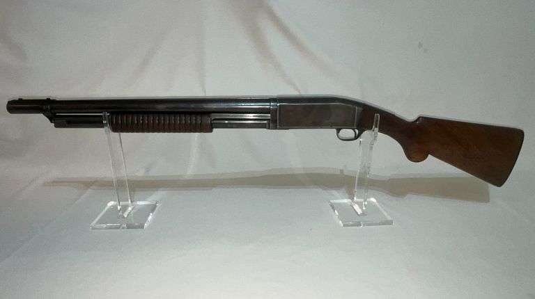 Remington 12 gauge pump action shotgun