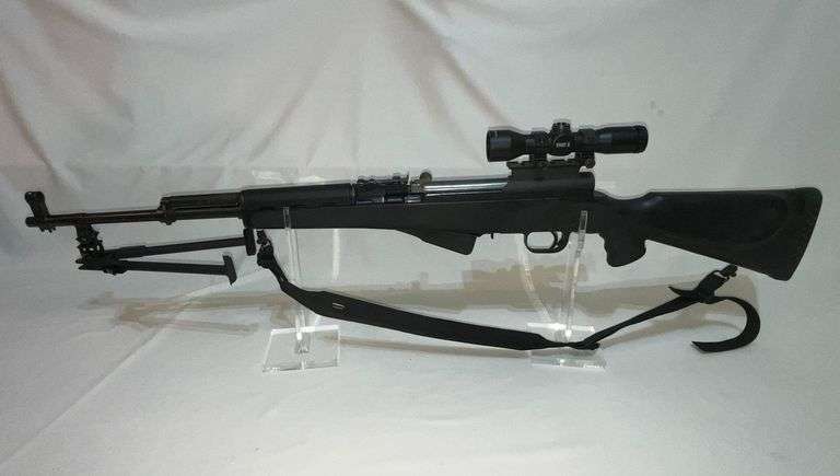 SKS 7.62 x 39mm semi automatic rifle