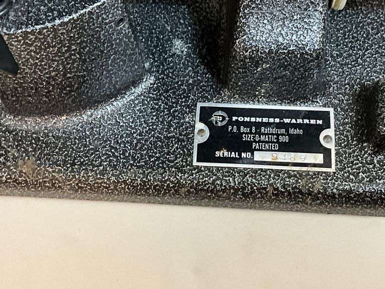 Ponsness-Warren size Zero-Matic 900 reloader, SN: 9489.