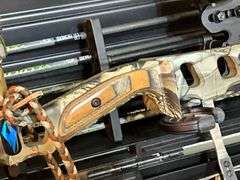 Diamond by BowTech Black Ice FLX bow