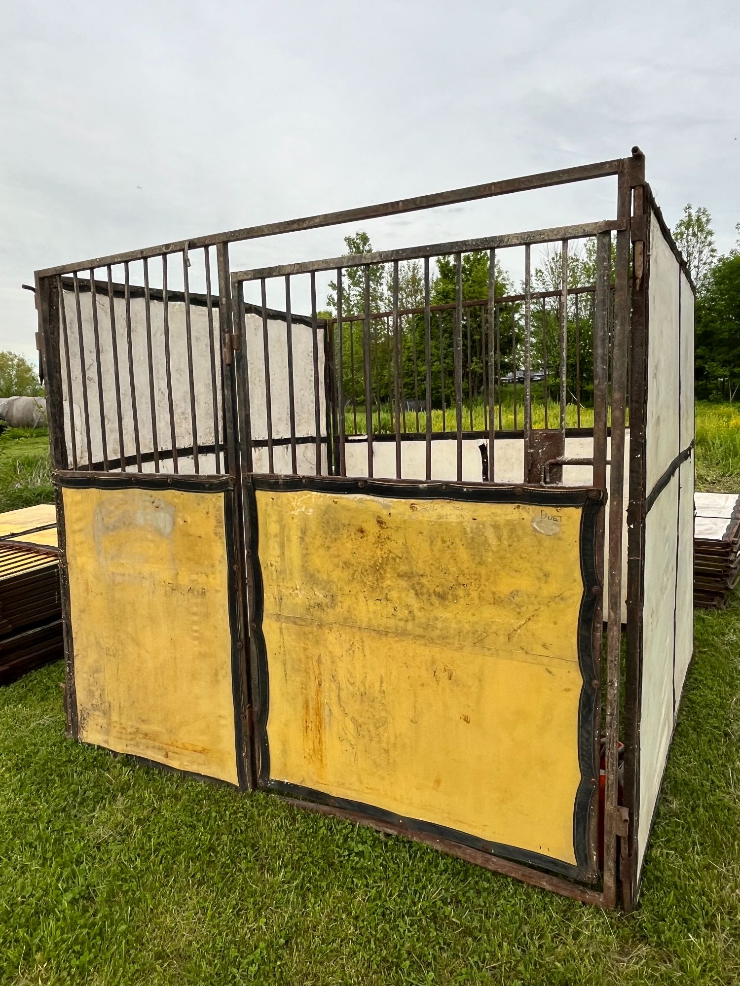 Lot image 1