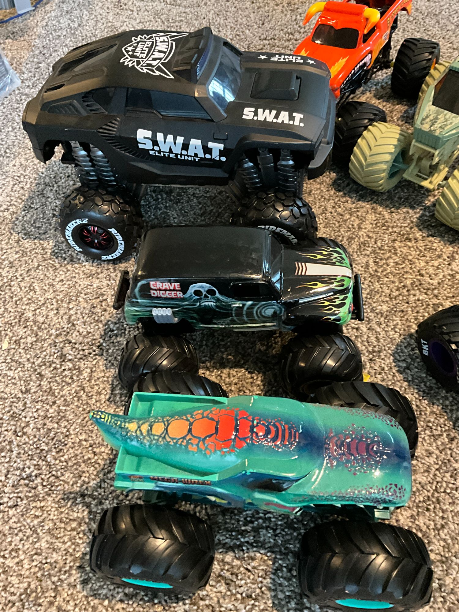 Lot image 2