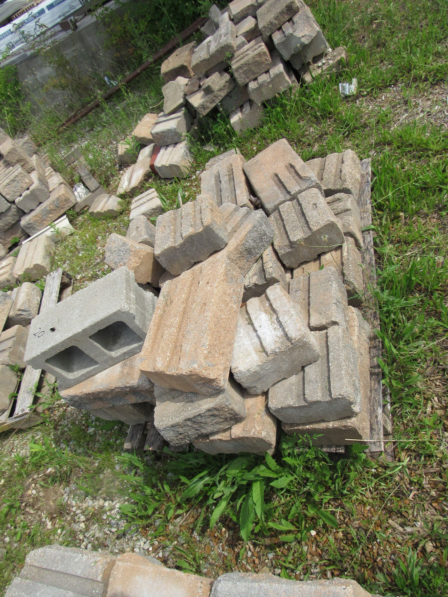Lot image 2