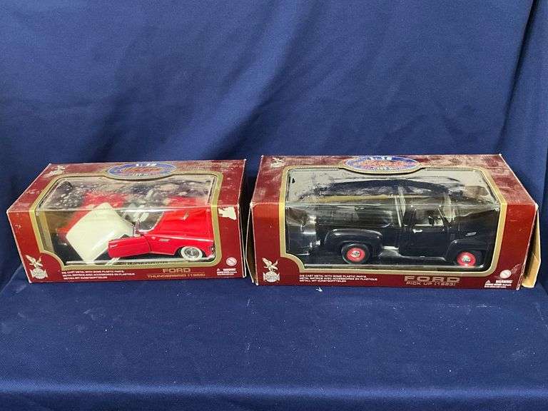 Road Legends die cast cars, 1:18 scale image