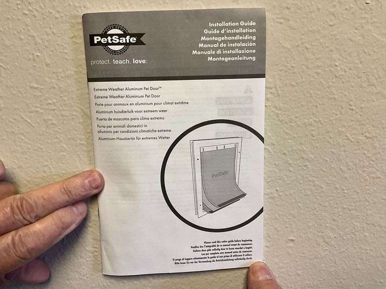 Pair of Pet Safe doggy/pet doors NIB