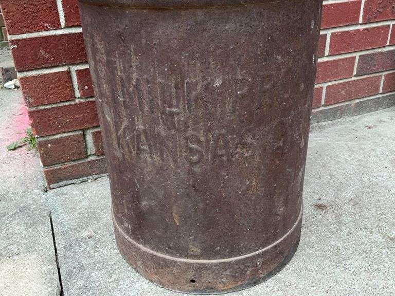 Milk Prod Mkg. Co. Kansas City, KS milk can