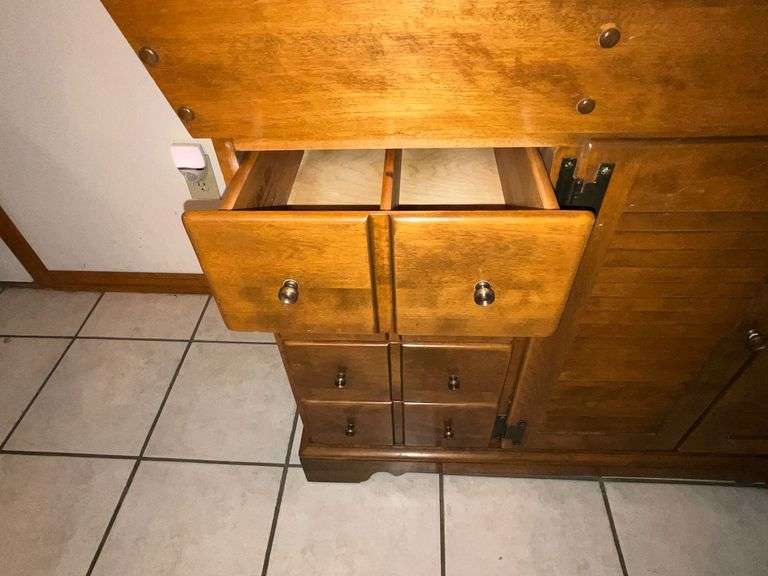 Ethan Allen dry sink with copper insert