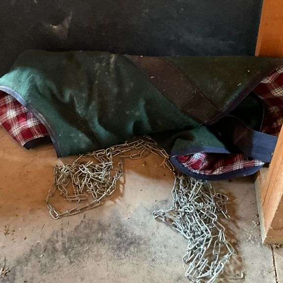 Medium dog cage, chain and harness
