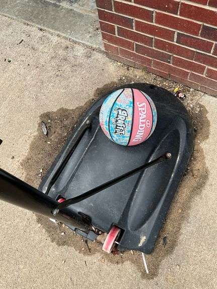 Portable basketball goal