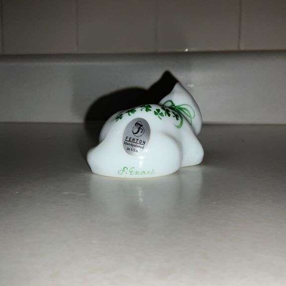 Fenton Glass hand decorated cat with tag