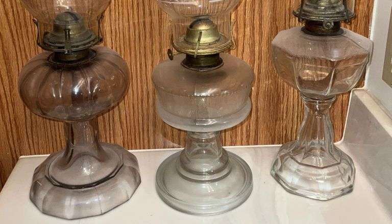 3 oil lamps
