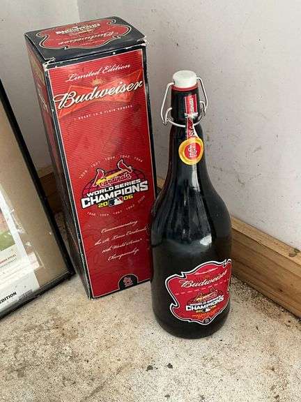 Limited Edition Budweiser World Series Champions 2006 bottle