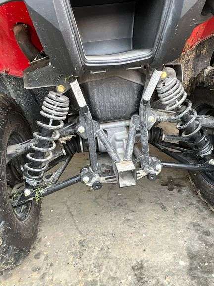 Tracker Off-Road 570 4-wheeler, hours unknown