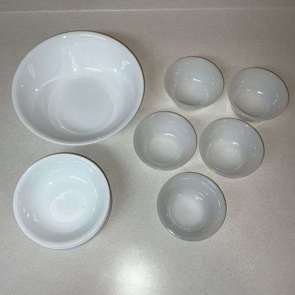 Corelle ware bowls, 5 little and 1 big