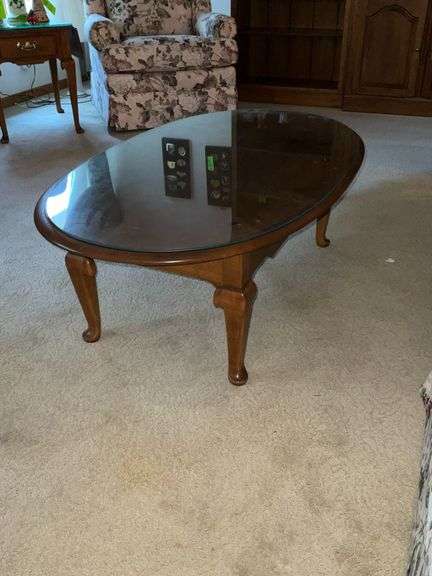 Ethan Allen oval coffee table with glass top