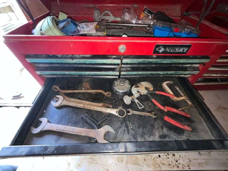 Husky 6-drawer tool box, 26" W and contents