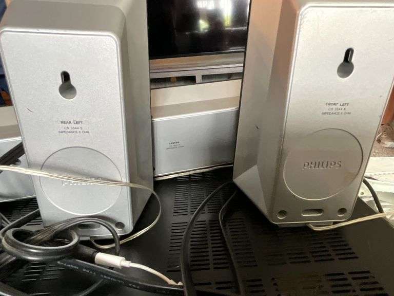 Yamaha R-S300 natural sound receiver with set of Phillips surround sound speakers