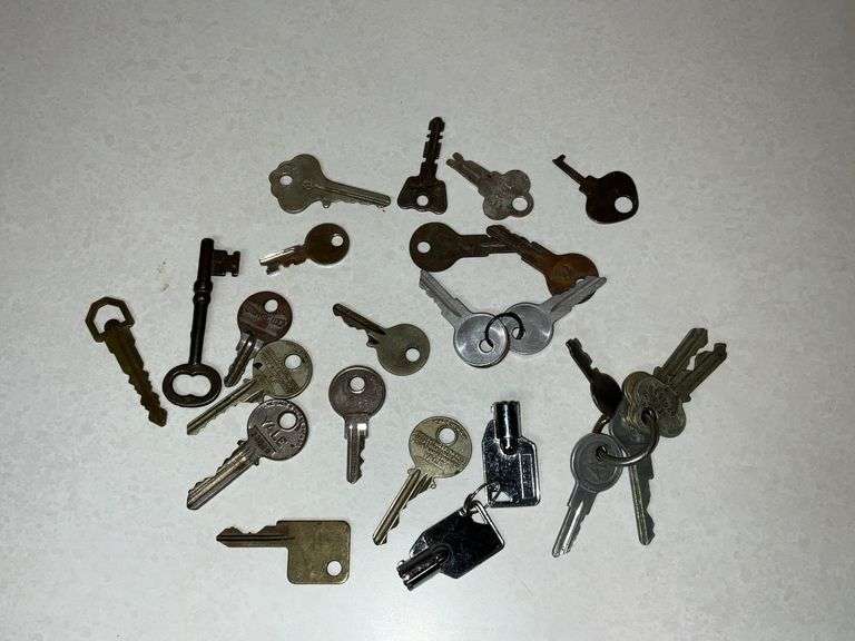 Vintage keys and a skeleton key