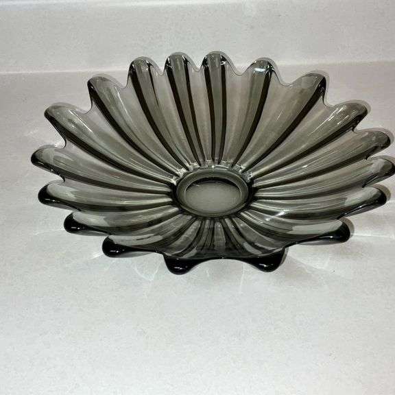 Smoke colored centerpiece bowl