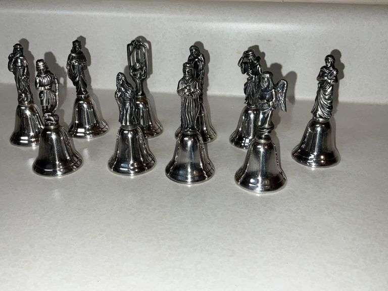 R&B nativity bell set