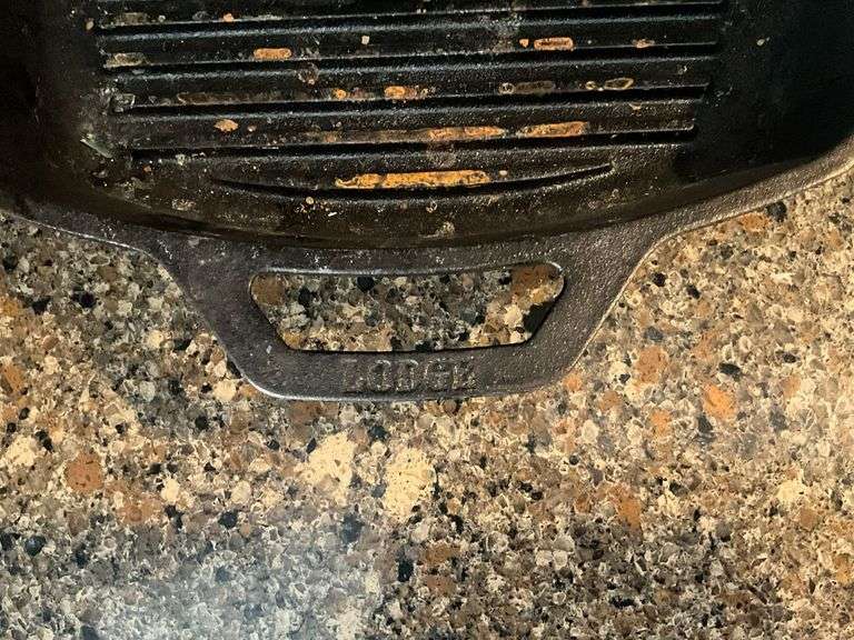 Lodge cast iron grill pan