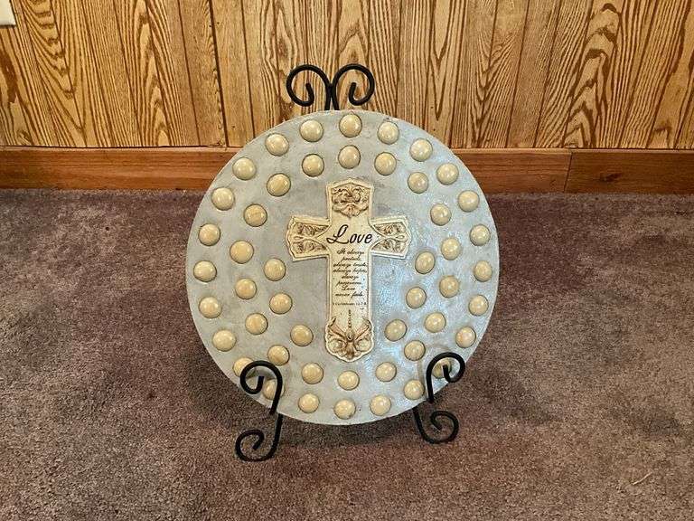 Stepping stone with bracket stand image