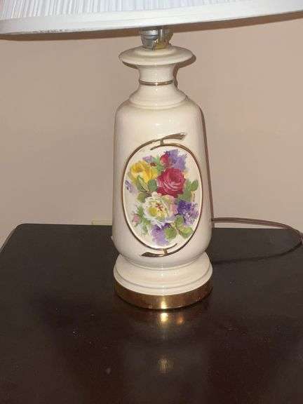 Table lamp with hand decorated floral lamp, broken finial