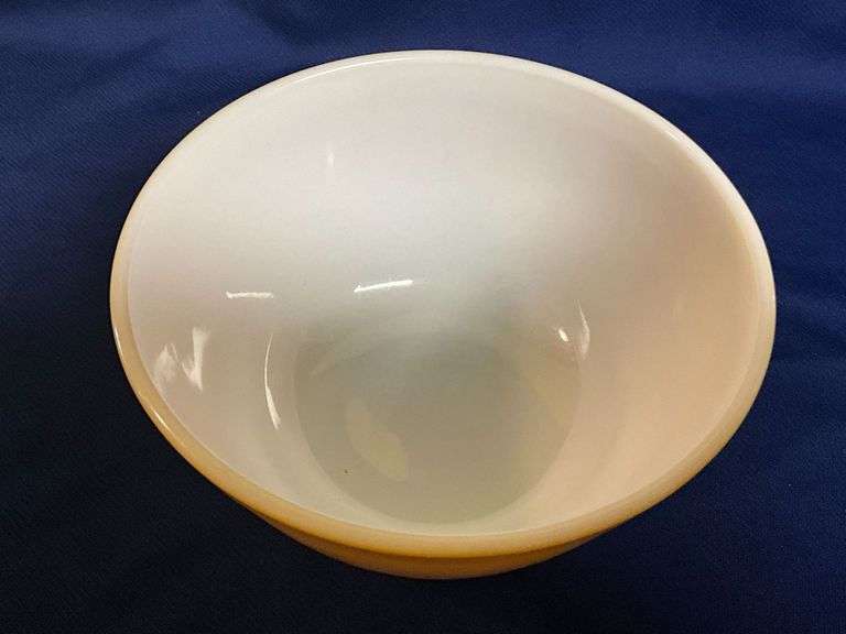 Pyrex mixing bowl, Golden Butterfly