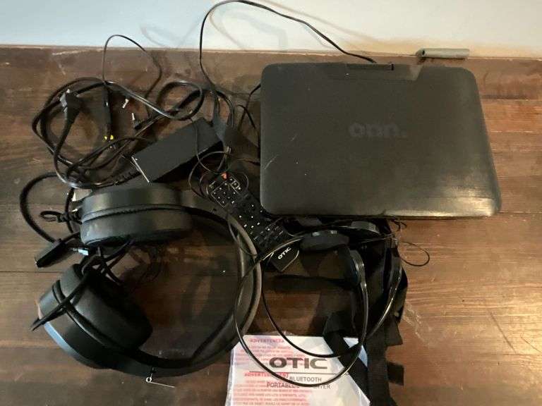 OTIC 10.1" Bluetooth portable DVD player, headphones, remote, power adapters