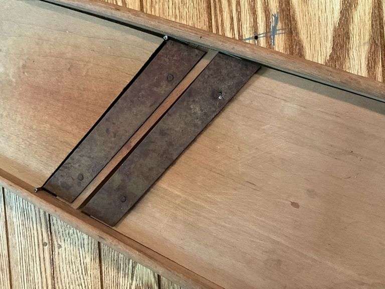Antique mandolin slicer