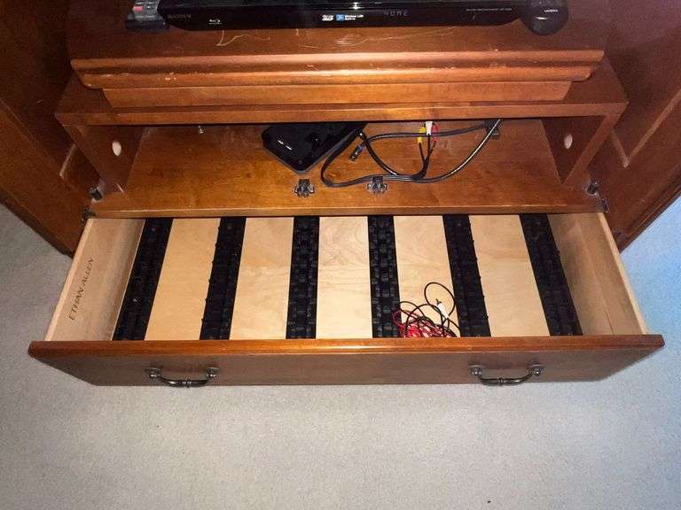 Ethan Allen entertainment cabinet with single drawer, CONTENTS NOT INCLUDED