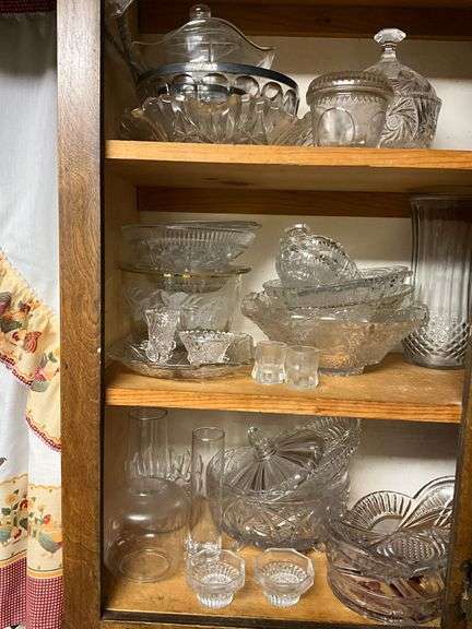 Assorted glassware image