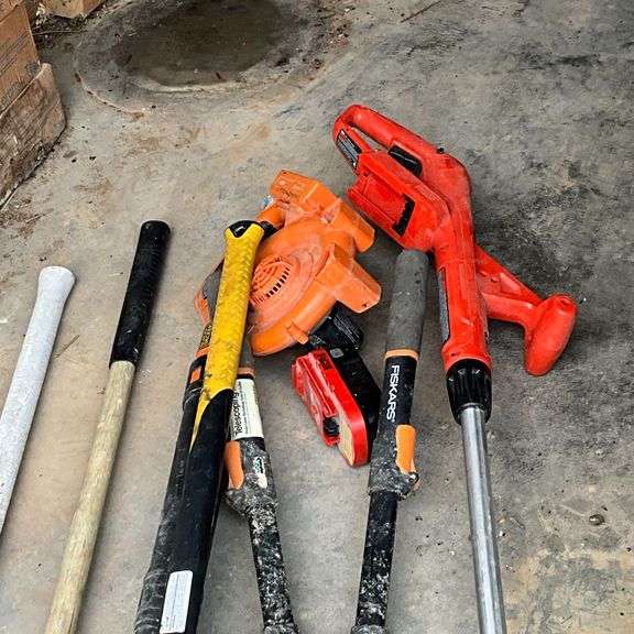 Splitting mauls, Black & Decker trimmer 18V battery no charger