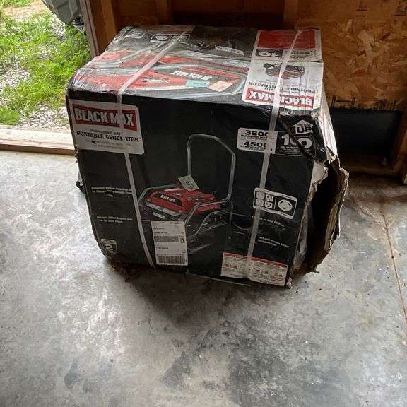 Black Max 3600 watt portable generator NIB