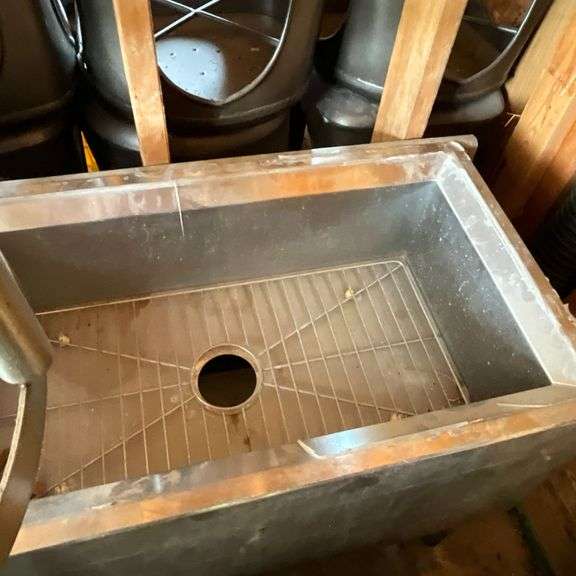 Krowne stainless wash basin