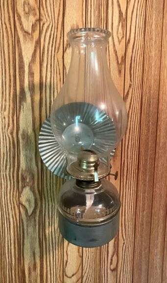 Hanging oil lantern image