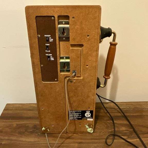 Thomas Collector's Edition wall telephone