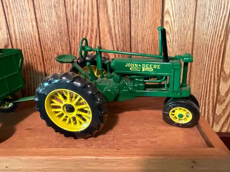 Foxfire Farms John Deere Model B die cast, 17" L