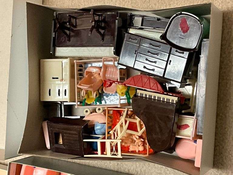 1950's plastic dollhouse furniture