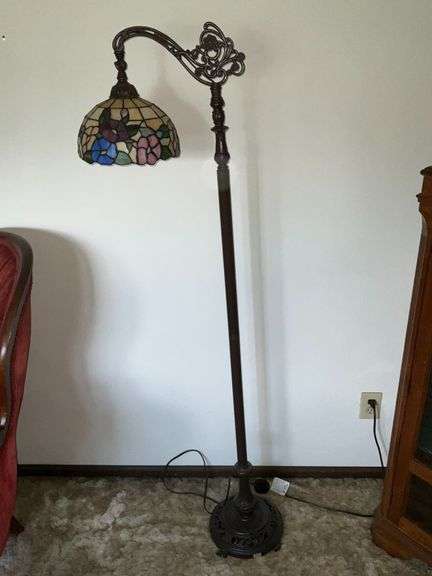 Floor lamp with stained glass shade